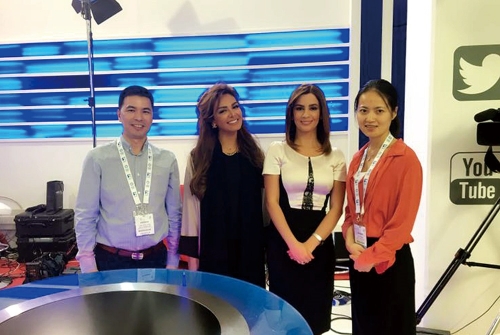 2017年，德威團隊在休斯敦石油天然氣展覽會上接受美國SKY-NEWS采訪